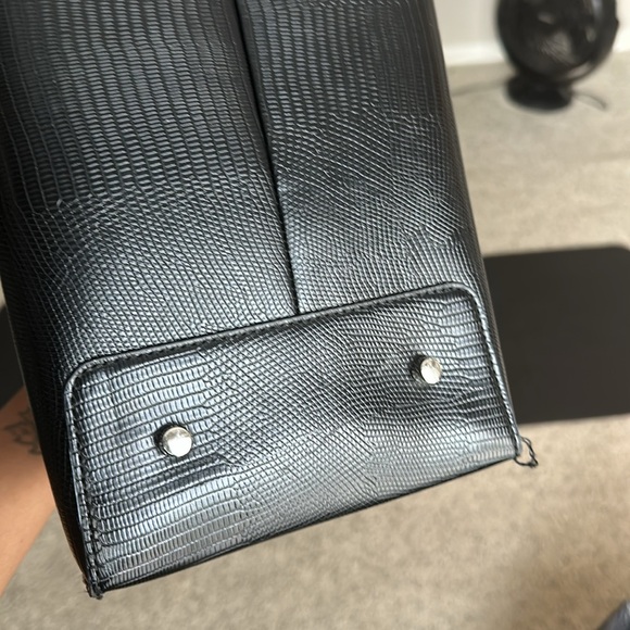 Brandon Blackwood Black Handbag - Picture 8 of 9